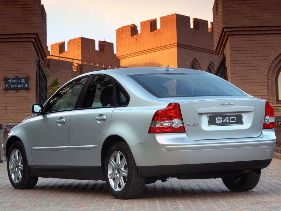  Volvo S40 2004 года  (ZA) (фото 12 из 16)